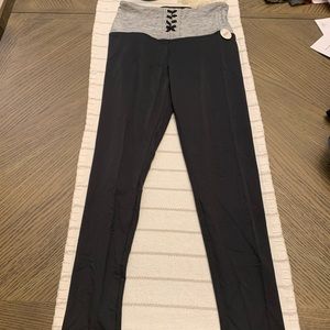 Victoria’s Secret PINK leggings